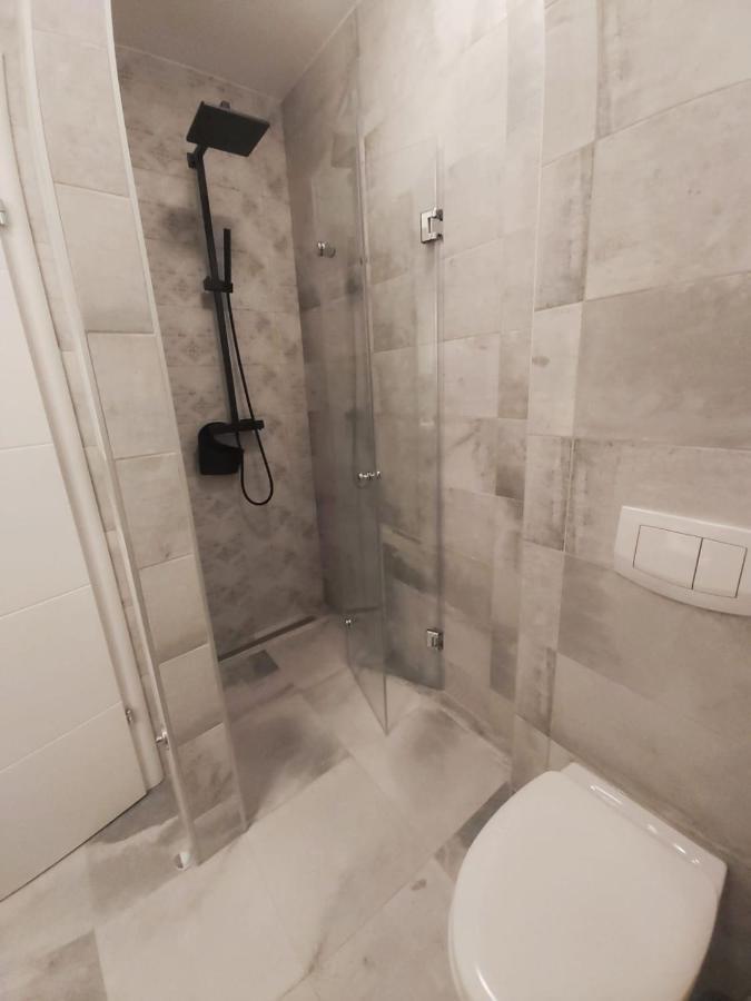Apartment Leon Makarska Bagian luar foto