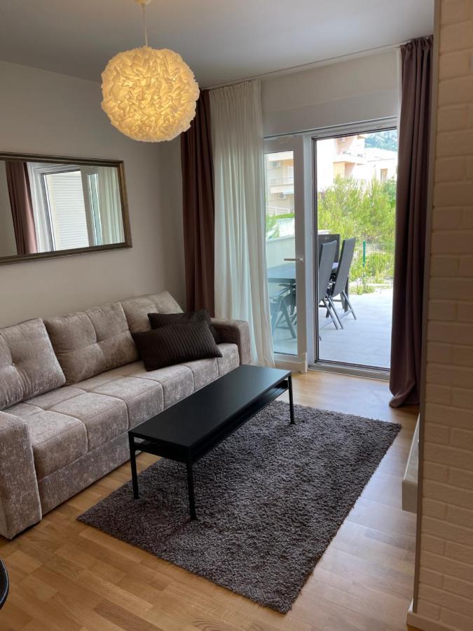 Apartment Leon Makarska Bagian luar foto