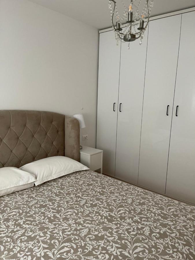 Apartment Leon Makarska Bagian luar foto